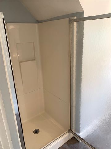 27 Young Street 2, Newport, RI 02840