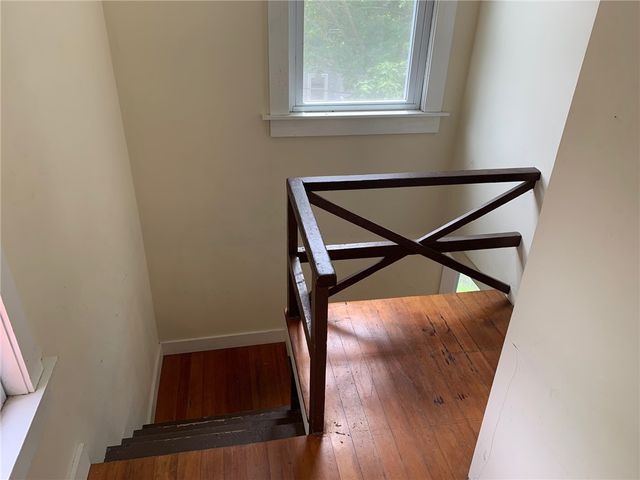 27 Young Street 2, Newport, RI 02840