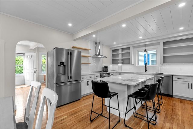 31 Slocum Street, Newport, RI 02840