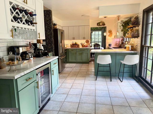 4026 ITALIA AVE, Vineland, NJ 08361