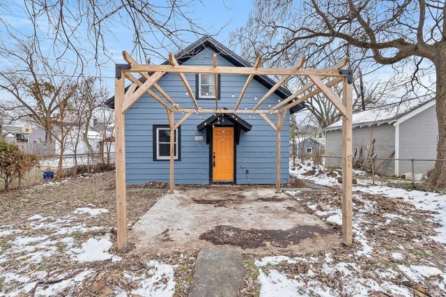 3802 Fairfield Avenue, Fort Wayne, IN 46807