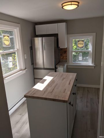 3802 Fairfield Avenue, Fort Wayne, IN 46807