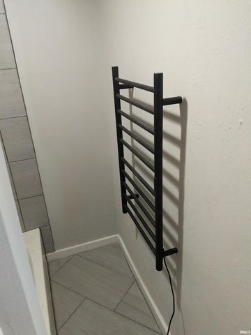 3802 Fairfield Avenue, Fort Wayne, IN 46807