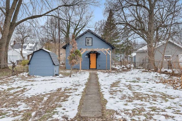 3802 Fairfield Avenue, Fort Wayne, IN 46807