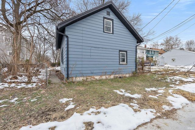 3802 Fairfield Avenue, Fort Wayne, IN 46807