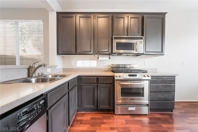 723 Elliot Peak Avenue, Las Vegas, NV 89183