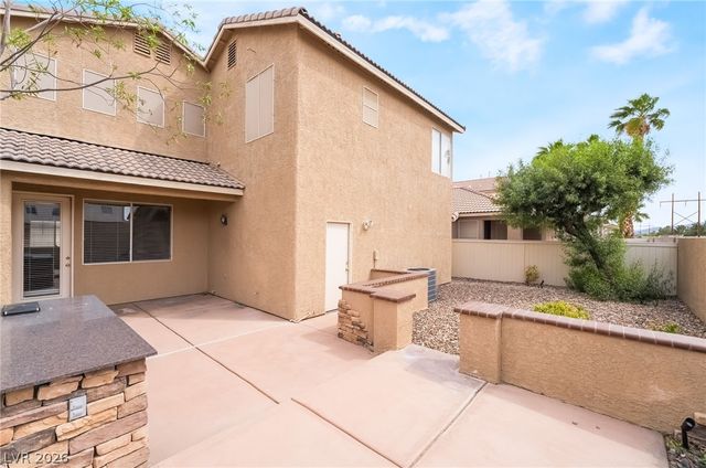 723 Elliot Peak Avenue, Las Vegas, NV 89183