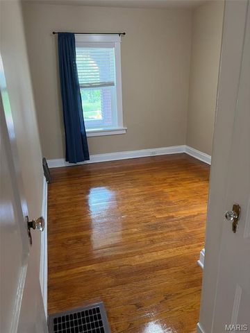 3706 Taft Avenue, St Louis, MO 63116