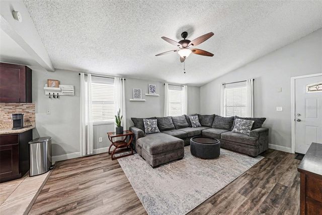 6003 S HIMES AVENUE, Tampa, FL 33611