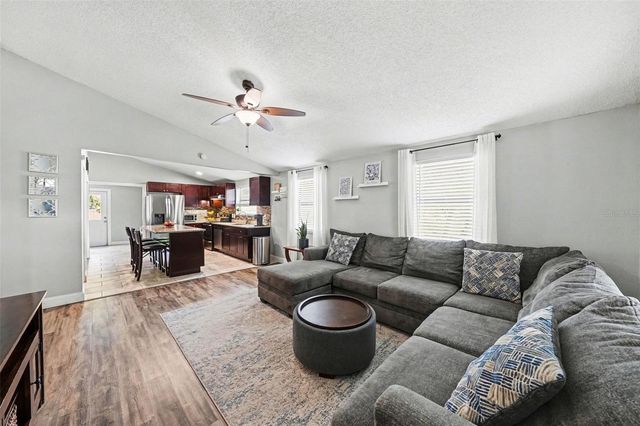 6003 S HIMES AVENUE, Tampa, FL 33611