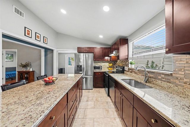 6003 S HIMES AVENUE, Tampa, FL 33611