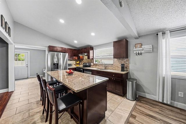 6003 S HIMES AVENUE, Tampa, FL 33611