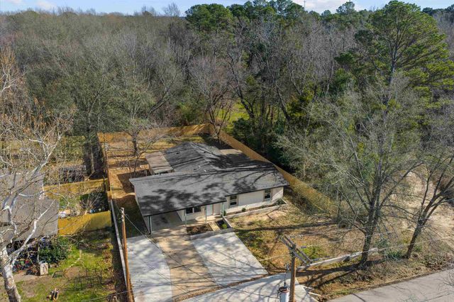 614 S Sun Camp Rd., White Oak, TX 75693