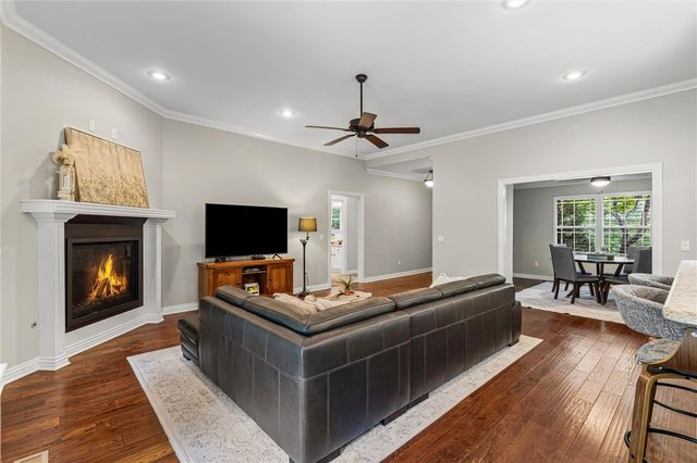 3 S Brent Lane, Bella Vista, AR 72714