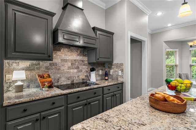 3 S Brent Lane, Bella Vista, AR 72714