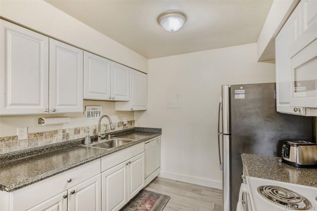 9380 W 49th Avenue 110, Wheat Ridge, CO 80033