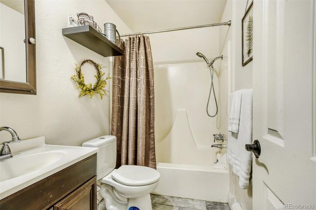 9380 W 49th Avenue 110, Wheat Ridge, CO 80033