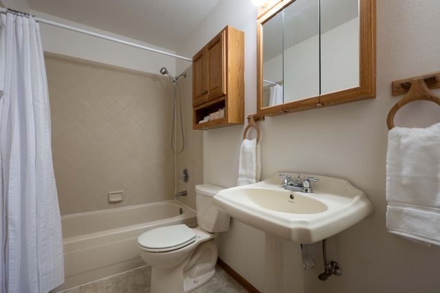 28 Jennifer Drive, Sandia Park, NM 87047