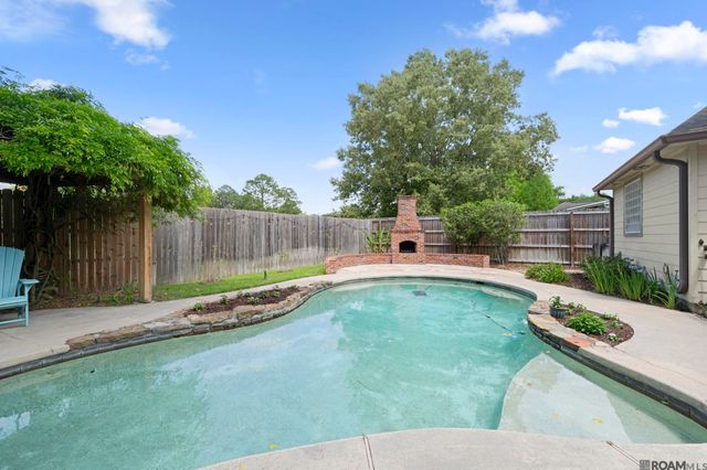 13602 Lexham Gardens Ave, Baton Rouge, LA 70810