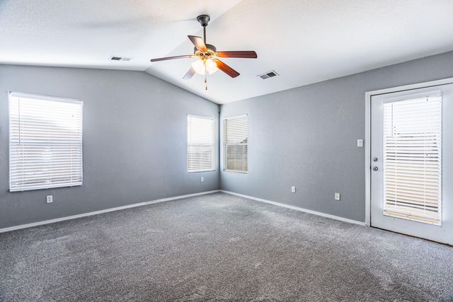 1014 Toscana Drive SE, Rio Rancho, NM 87124