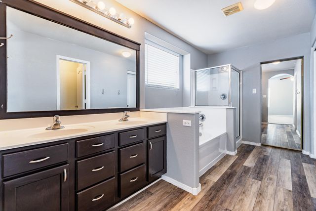 1014 Toscana Drive SE, Rio Rancho, NM 87124