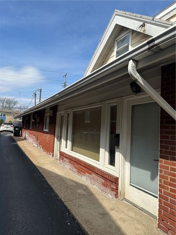 978 PERRY HIGHWAY, Ross Twp, PA 15237