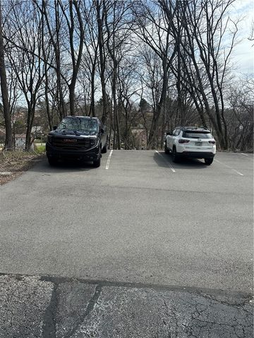 978 PERRY HIGHWAY, Ross Twp, PA 15237