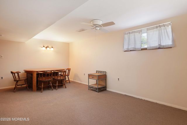 7 Parkview Drive, Hazlet, NJ 07730
