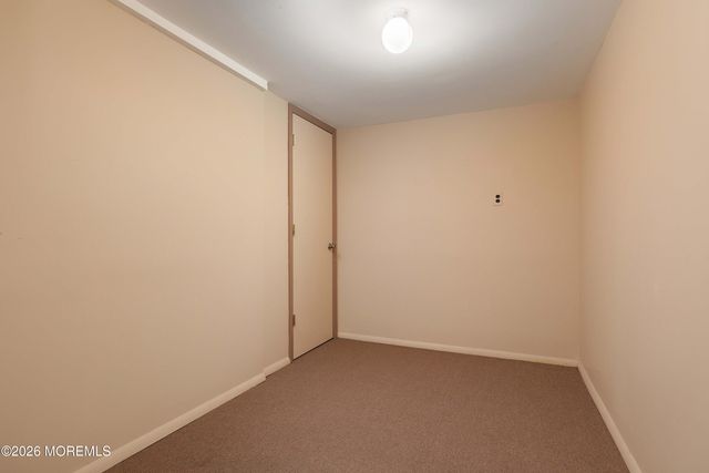 7 Parkview Drive, Hazlet, NJ 07730
