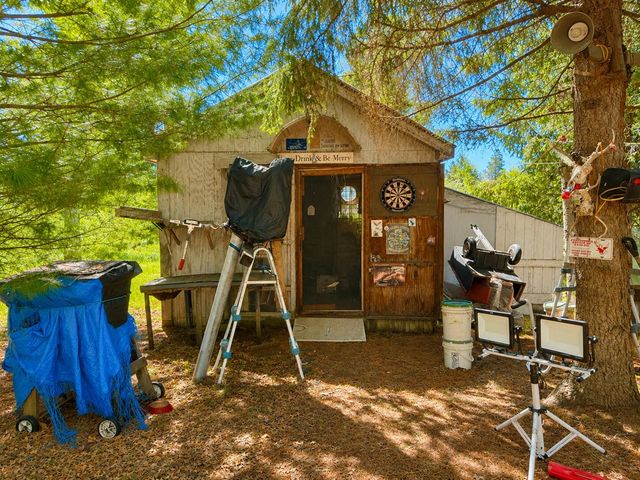 22469 165th Avenue, Hersey, MI 49639
