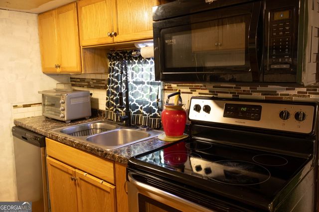 50 Canyon Pass, Cleveland, GA 30528