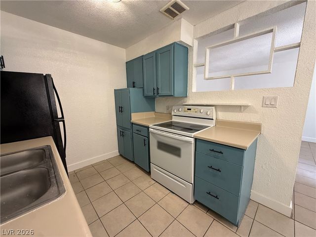 2030 Sunrise Avenue 2, Las Vegas, NV 89101
