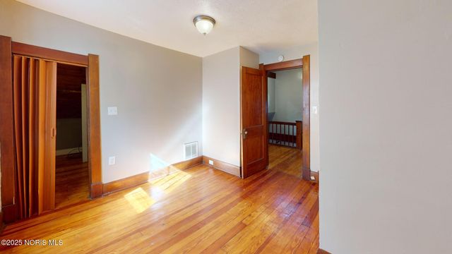 819 Geneva Avenue, Toledo, OH 43609