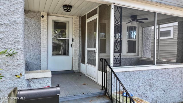 819 Geneva Avenue, Toledo, OH 43609