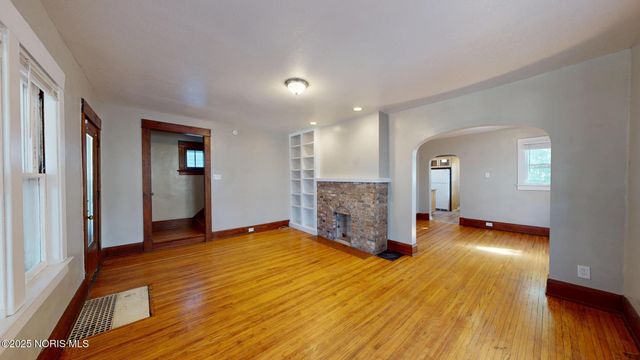 819 Geneva Avenue, Toledo, OH 43609