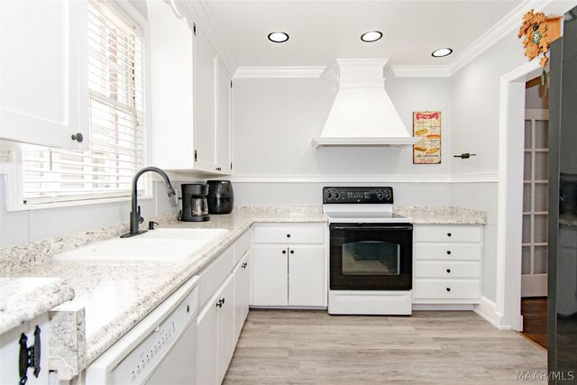 1923 Mckinley Avenue, Montgomery, AL 36107