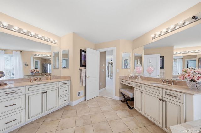 226 Buttonwood Way, Hopewell Junction, NY 12533