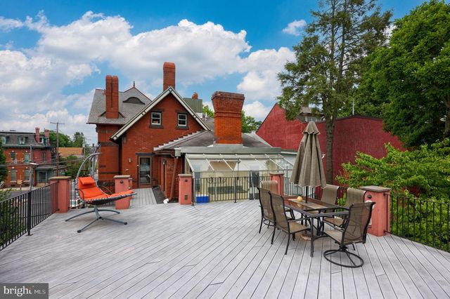 4 S 4TH ST, Lebanon, PA 17042