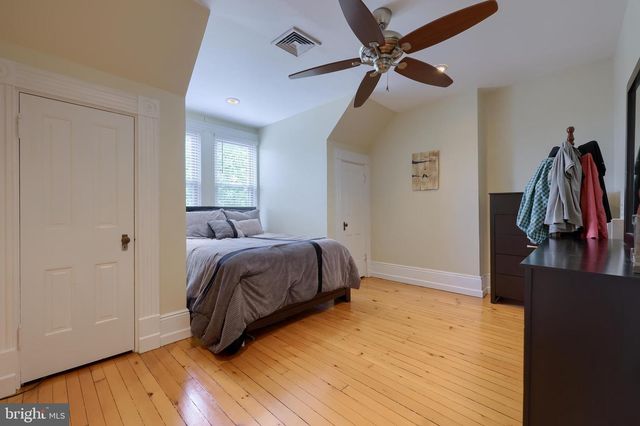 4 S 4TH ST, Lebanon, PA 17042