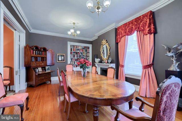 4 S 4TH ST, Lebanon, PA 17042