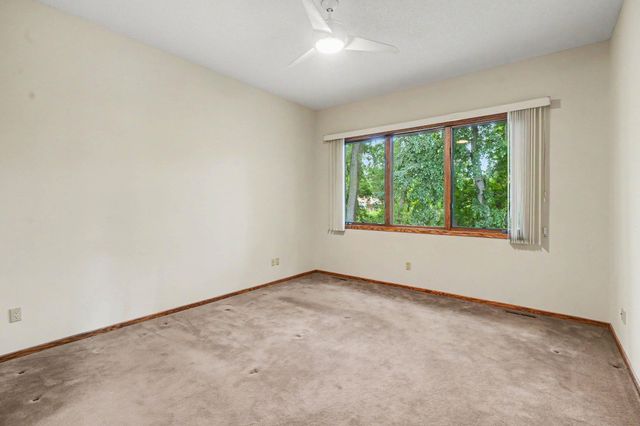 17703 Landmark Court, Lakeville, MN 55044