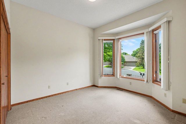 17703 Landmark Court, Lakeville, MN 55044