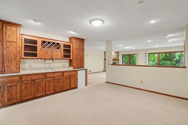 17703 Landmark Court, Lakeville, MN 55044