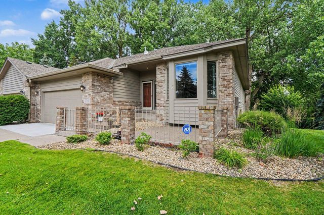 17703 Landmark Court, Lakeville, MN 55044