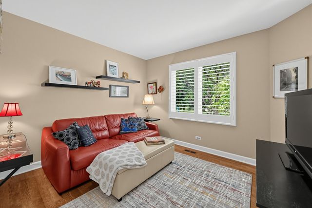 149 Timber Edge Lane, Palos Park, IL 60464