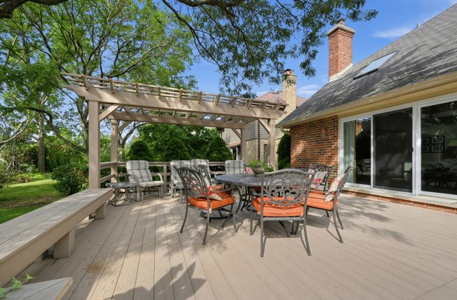 149 Timber Edge Lane, Palos Park, IL 60464