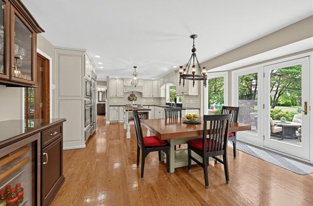 149 Timber Edge Lane, Palos Park, IL 60464