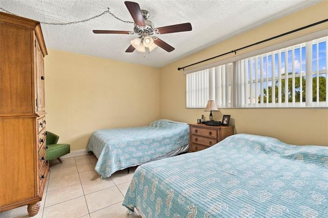 2525 W BAY DRIVE A22, Belleair Bluffs, FL 33770