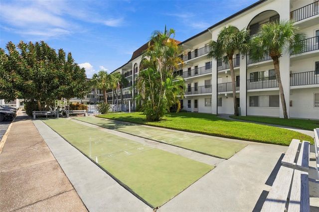 2525 W BAY DRIVE A22, Belleair Bluffs, FL 33770