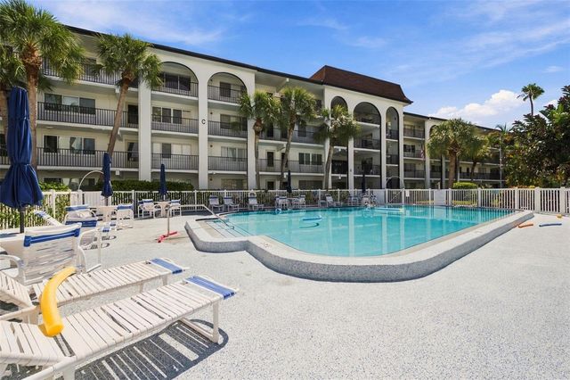 2525 W BAY DRIVE A22, Belleair Bluffs, FL 33770